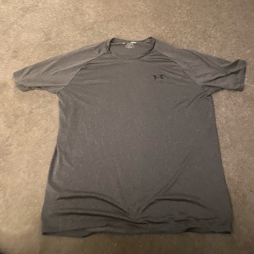 Mens under armour T-shirt